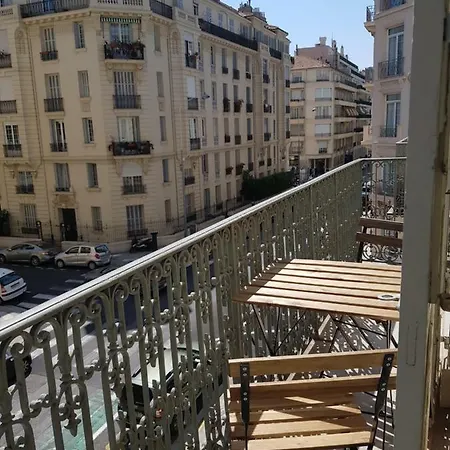 Cosy Rossini Large Balcony Appartement *