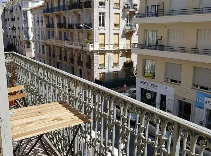 Cosy Rossini Large Balcony Appartement *