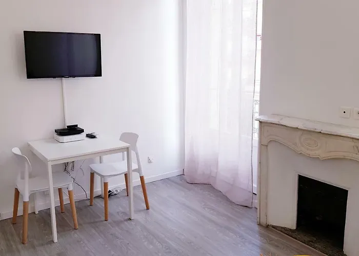 Cosy Rossini Large Balcony Apartment Nizza